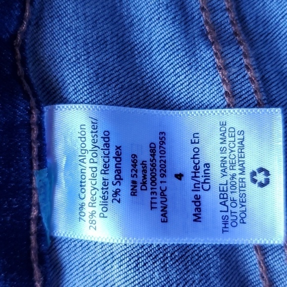 Time & True mid rise blue jean short size 4 - Picture 4 of 8